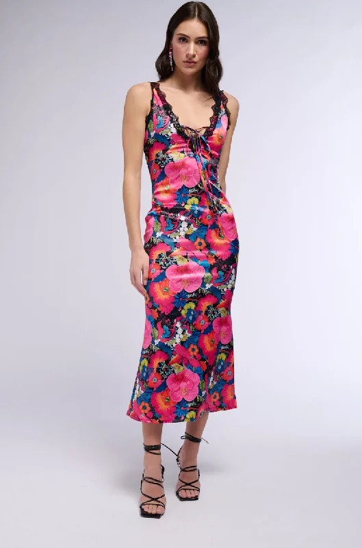 GROOVY BABY PRINTED SATIN MIDI DRESS Cozy Wide Strap Midi Dress