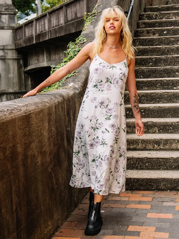 So Growmantic Midi Dress - Star White Chic Lace Detail Midi Dress