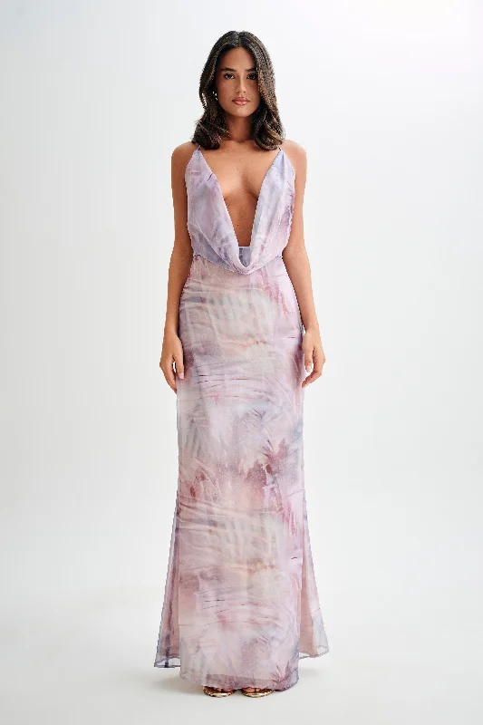 Attina Cowl Chiffon Maxi Dress - Mermaid Shell Print Trendy V-Neck Maxi Dress