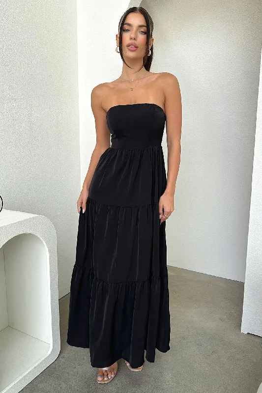 Hailey Maxi Dress - Black Trendy V-Neck Maxi Dress