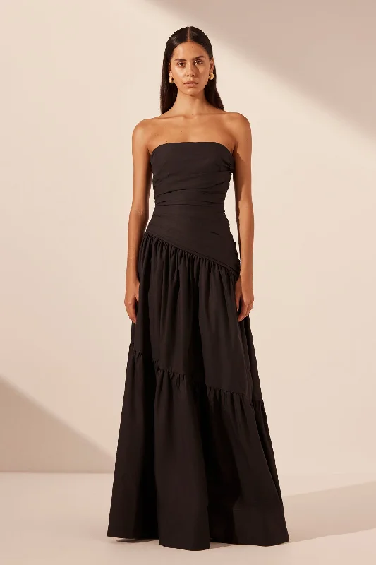 MAIORI STRAPLESS TIERED MAXI DRESS - BLACK Trendy Maxi Dress with Belt