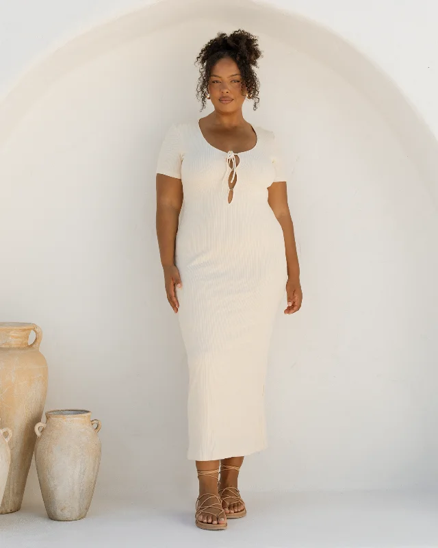 Mila Maxi Dress | Vanilla Fashionable Faux Wrap Maxi Dress