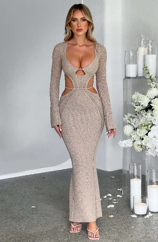 Nadine Maxi Dress - Beige Comfortable Long-Sleeve Maxi Dress
