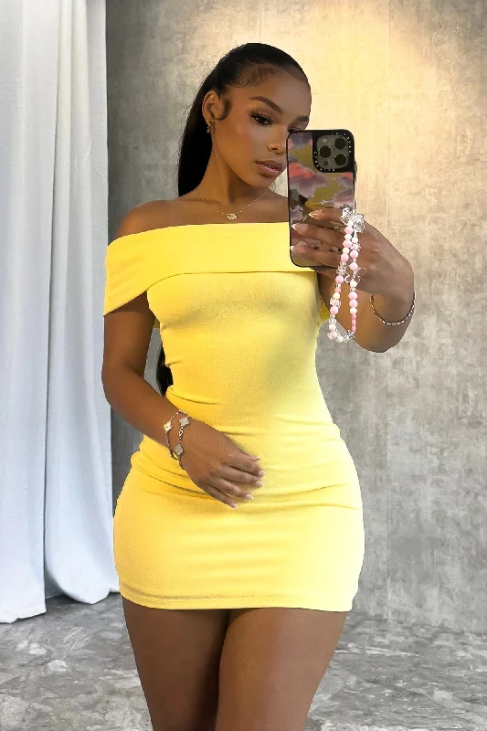 Uncut Off Shoulder Sleeveless Mini Dress Stylish Sweetheart Mini Dress