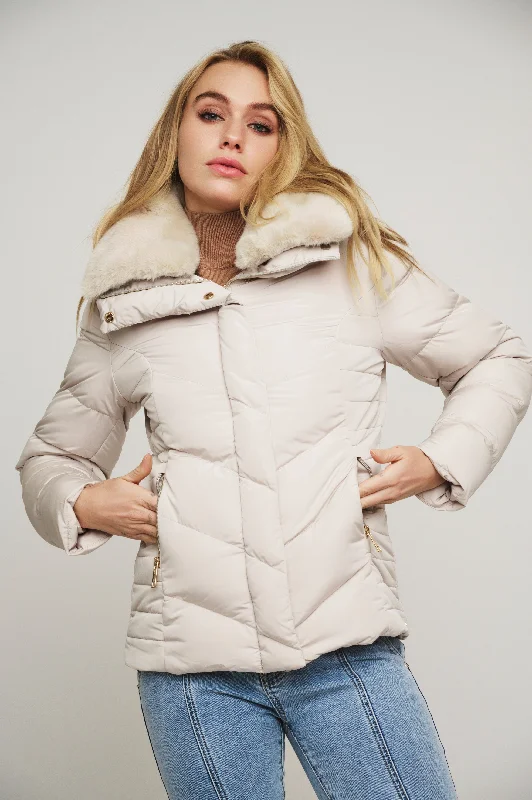 Selma Stone short jacket with fake fur collar V-Neck Jacket Boat Neck Jacket Square Neck Jacket Selma Stone short jacket with fake fur collar V-Neck Jacket Boat Neck Jacket Square Neck Jacket