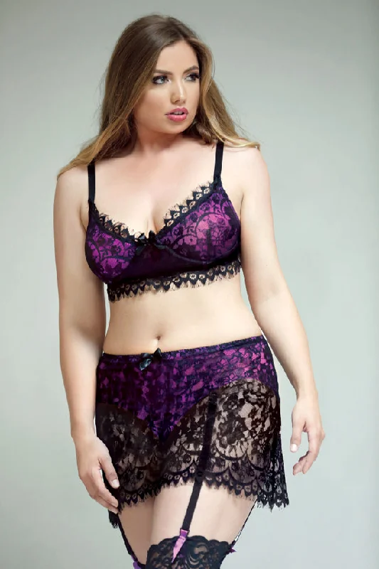 2 Piece Plus Size Bra & Skirt Set lace skirt intricate