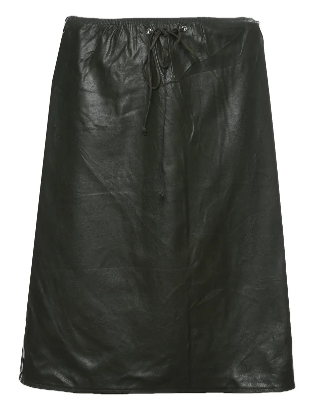 A-Line Leather Skirt - M leather skirt sleek