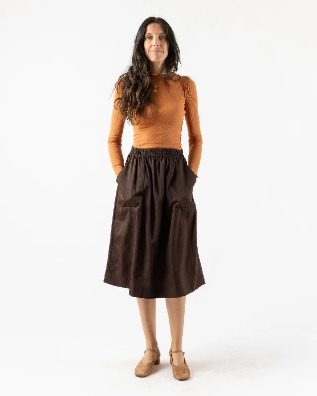Colbo Elastic Waist Skirt in Brown button skirt front
