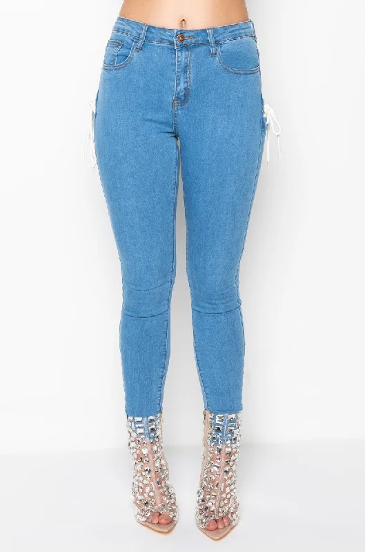 PEEK A BOO SKINNY JEANS Fashionable Frayed Hem Denim