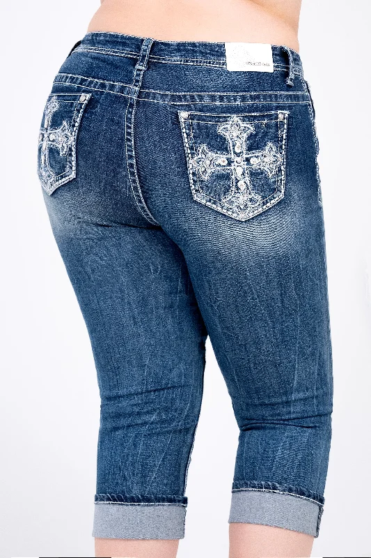 Cross Embellished Plus Size Women's Capri Jeans Comfortable Mid-Rise Jeans
