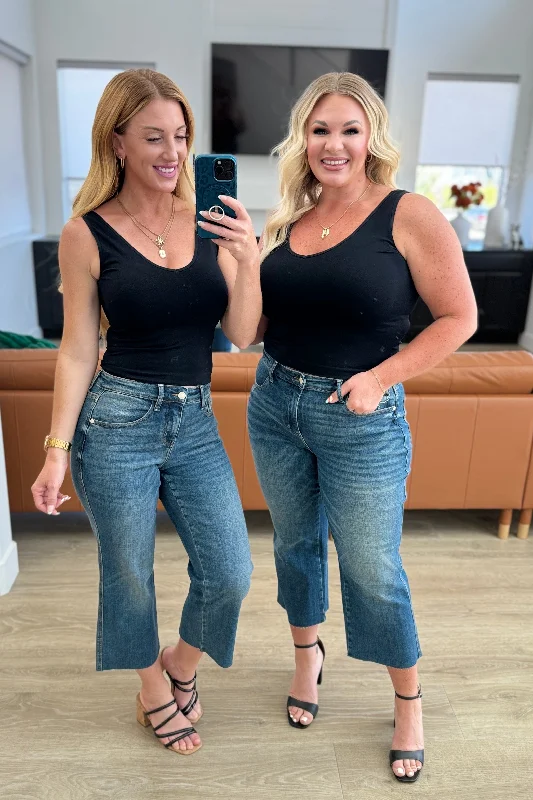 Judy Blue High Rise Wide Leg Crop Jeans 88612 - Exclusive Fashionable Raw Hemmed Jeans Judy Blue High Rise Wide Leg Crop Jeans 88612 - Exclusive Fashionable Raw Hemmed Jeans