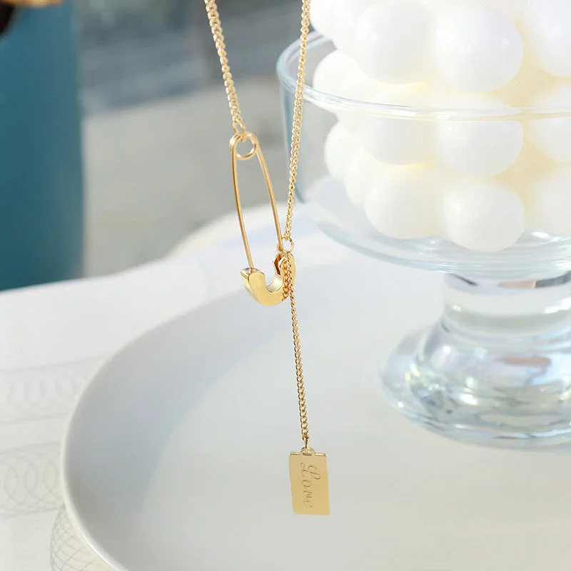 Korea New Fashion Creative Pin Letter Square Necklace Women Chain Pendant Sweater Chain Necklaces Party Wedding Jewelry Gift Houndstooth Herringbone Solid Korea New Fashion Creative Pin Letter Square Necklace Women Chain Pendant Sweater Chain Necklaces Party Wedding Jewelry Gift Houndstooth Herringbone Solid